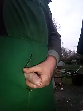 Snapshot of fickfreund019 chatting on 11/26/25, 03:35 fickfreund019 online show from 11/26/25, 03:35