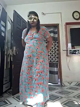 SIMIHOT online show from 04/05/26, 09:50