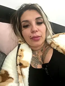 Snapshot of Princess-Jasmine07 chatting on 12/16/25, 05:40 Princess-Jasmine07 online show from 12/16/25, 05:40