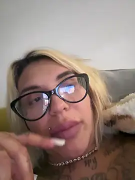 Snapshot of Princess-Jasmine07 chatting on 03/23/26, 04:44 Princess-Jasmine07 online show from 03/23/26, 04:44