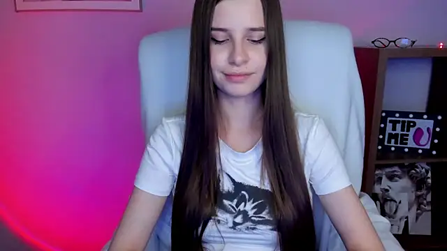 LuxMaya online show from 04/23/26, 12:29