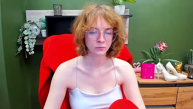 juicyPenny online show from 11/05/25, 07:30