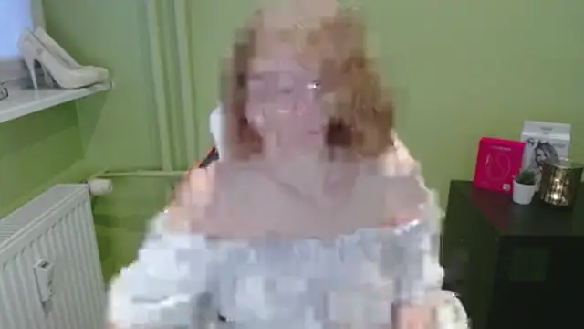 juicyPenny online show from 12/18/25, 07:36