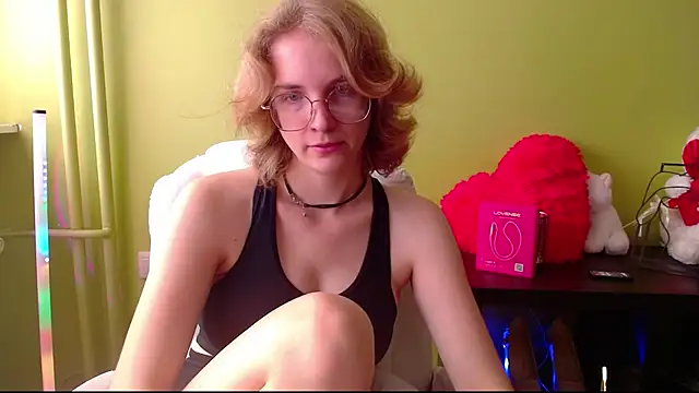 juicyPenny online show from 06/27/26, 06:51