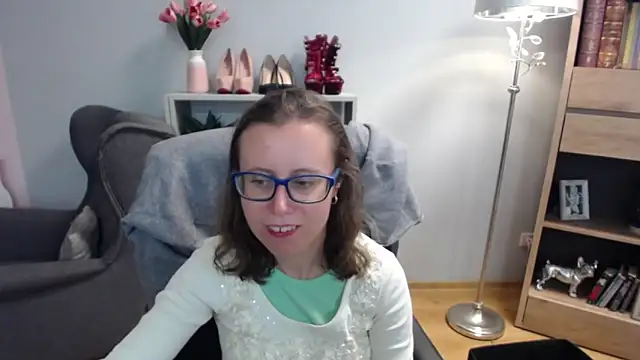 Snapshot of sweetxLizzy chatting on 10/01/25, 04:40 sweetxLizzy online show from 10/01/25, 04:40