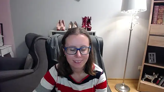 Snapshot of sweetxLizzy chatting on 10/10/25, 04:33 sweetxLizzy online show from 10/10/25, 04:33