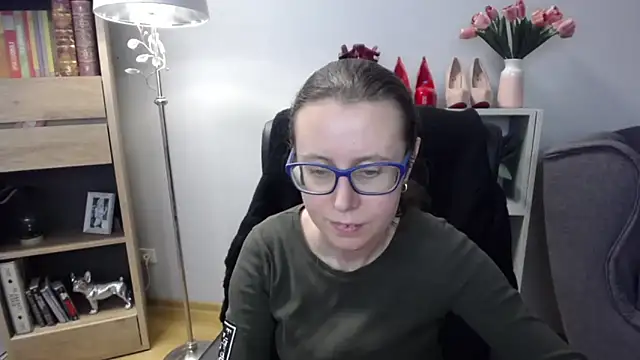 sweetxLizzy online show from 12/18/25, 05:35