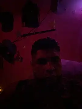 Snapshot of RandalHot chatting on 10/26/25, 07:03 RandalHot online show from 10/26/25, 07:03