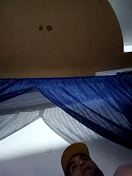 Snapshot of RandalHot chatting on 11/20/25, 10:37 RandalHot online show from 11/20/25, 10:37