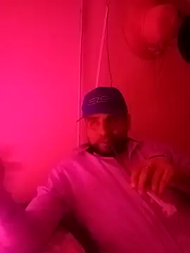 Snapshot of RandalHot chatting on 11/25/25, 03:28 RandalHot online show from 11/25/25, 03:28