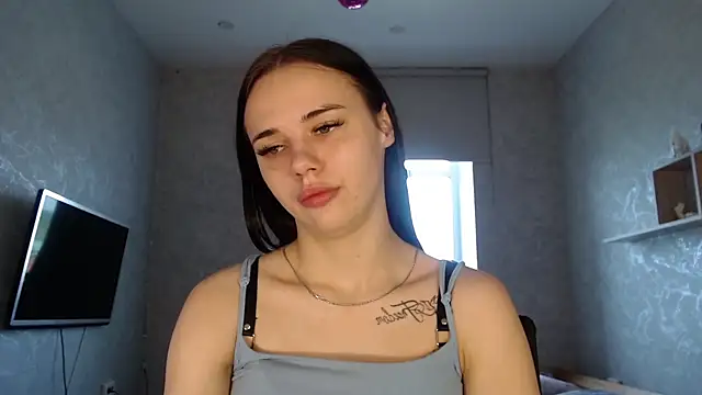 Snapshot of Kseni_a chatting on 05/15/26, 09:05 Kseni a online show from 05/15/26, 09:05