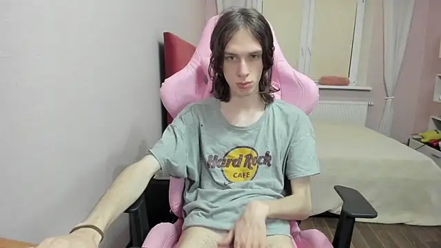 eleganc3 online show from 10/03/25, 08:06