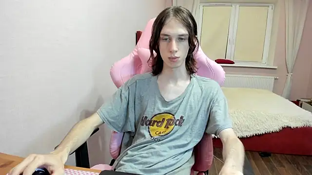 eleganc3 online show from 10/14/25, 07:36