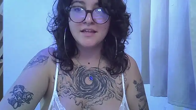 Blue Liz online show from 09/15/25, 03:12