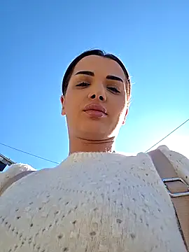 Snapshot of NaughtyChloe chatting on 09/14/25, 12:04 NaughtyChloe online show from 09/14/25, 12:04