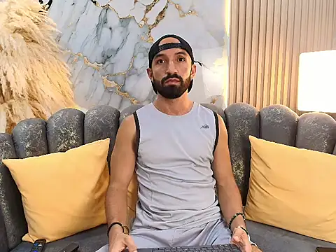 MaximusThorne online show from 04/02/26, 03:42