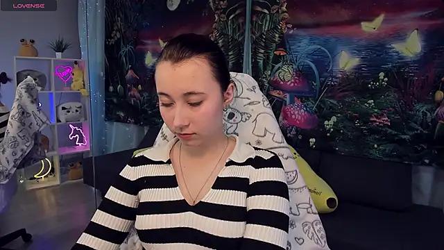 ClaraParks online show from 10/03/25, 06:16