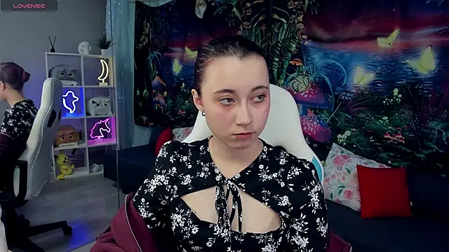 ClaraParks online show from 12/02/25, 08:15