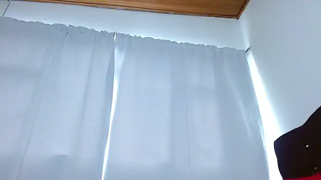 Charlothe Wright online show from 10/17/25, 05:59