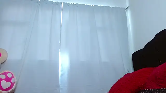 Charlothe Wright online show from 10/24/25, 06:04