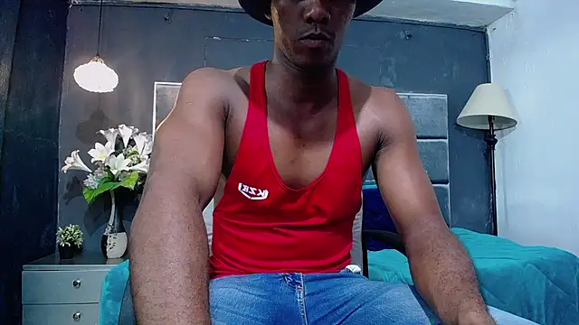 Snapshot of blackbignude chatting on 11/12/25, 02:01 blackbignude online show from 11/12/25, 02:01