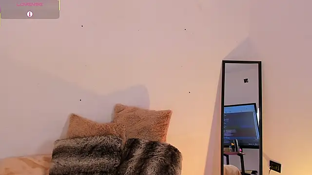 Dulcey  online show from 09/21/25, 10:50