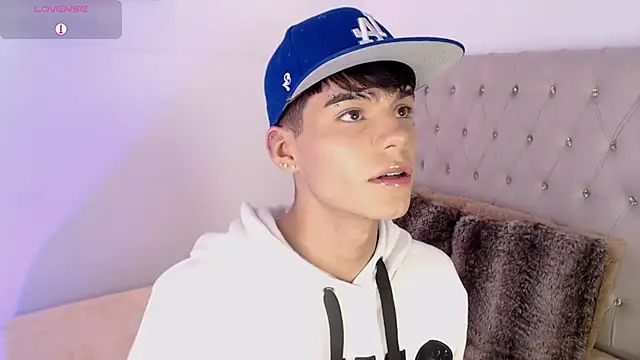 Dulcey  online show from 10/06/25, 07:17