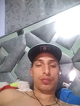 Dani22cmhot online show from 12/04/25, 03:16