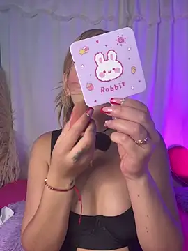 Miaa rosses3 online show from 10/30/25, 03:52