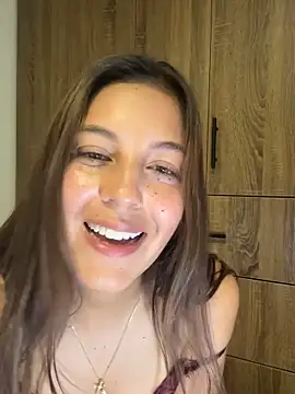 Snapshot of Emmy_Meadows chatting on 05/16/26, 12:40 Emmy Meadows online show from 05/16/26, 12:40