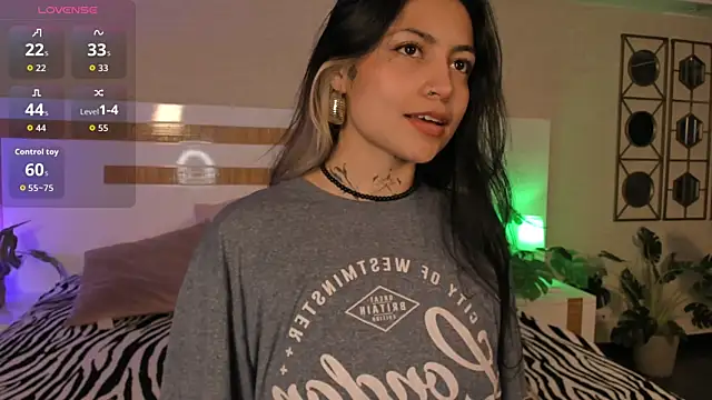 Snapshot of anne_dh chatting on 09/28/25, 07:25 anne dh online show from 09/28/25, 07:25