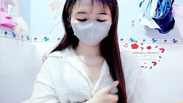 Snapshot of Anna_sexyX chatting on 10/18/25, 05:10 Anna sexyX online show from 10/18/25, 05:10