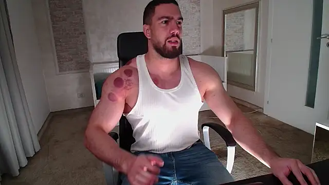 IvanHydee online show from 03/06/26, 05:37