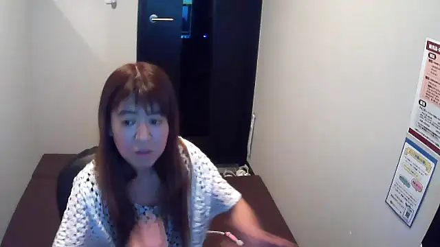 Snapshot of SAKI_saki_01 chatting on 09/09/25, 10:48 SAKI saki 01 online show from 09/09/25, 10:48