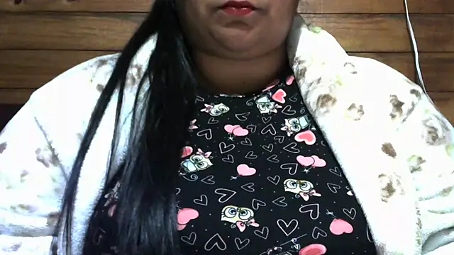 Snapshot of MARRENTINHA34 chatting on 05/09/26, 05:51 MARRENTINHA34 online show from 05/09/26, 05:51