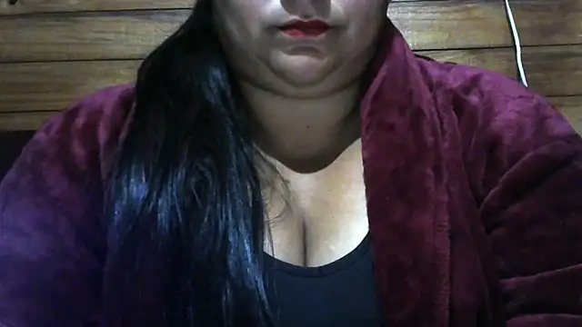 Snapshot of MARRENTINHA34 chatting on 06/01/26, 01:57 MARRENTINHA34 online show from 06/01/26, 01:57