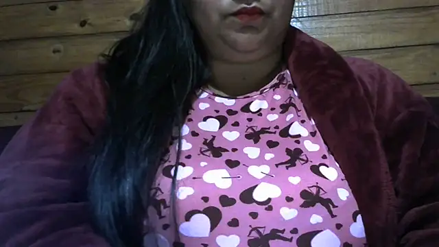 Snapshot of MARRENTINHA34 chatting on 06/17/26, 02:29 MARRENTINHA34 online show from 06/17/26, 02:29