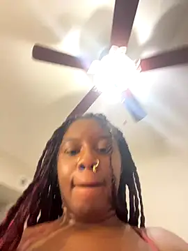 MsSuperWettt online show from 09/28/25, 05:57