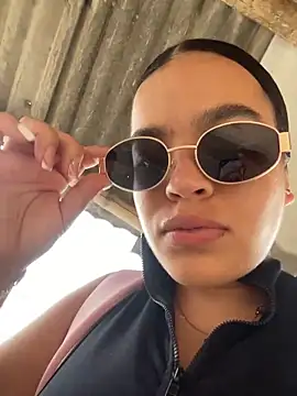 JuanitaMore01 online show from 03/01/26, 09:28