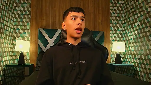 Aiden Royce online show from 10/24/25, 05:37