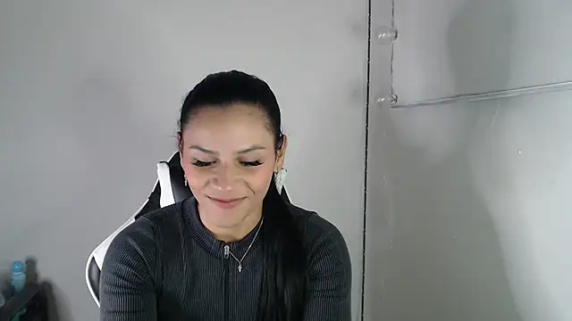 Snapshot of JessGarcia chatting on 11/19/25, 02:50 JessGarcia online show from 11/19/25, 02:50