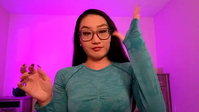 Aliciaz3 online show from 10/05/25, 05:22