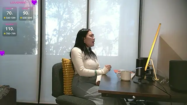 yuzhara online show from 12/18/25, 04:13