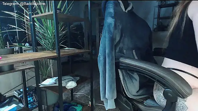 BaddieJoline online show from 11/13/25, 07:02