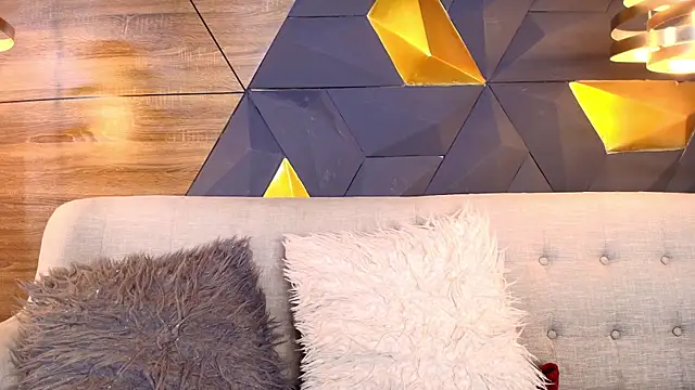 ly lulu online show from 04/22/26, 11:12