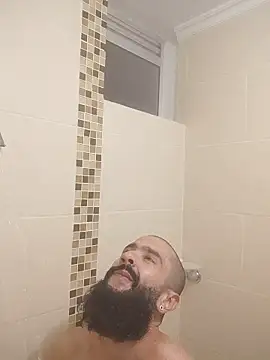 Snapshot of FranccoJ chatting on 11/13/25, 12:09 FranccoJ online show from 11/13/25, 12:09