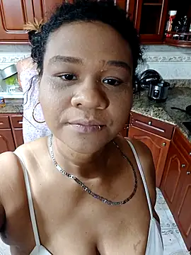 Kymy marquez online show from 11/29/25, 04:32