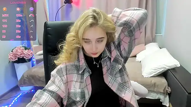 TaisiaHot online show from 04/21/26, 07:58