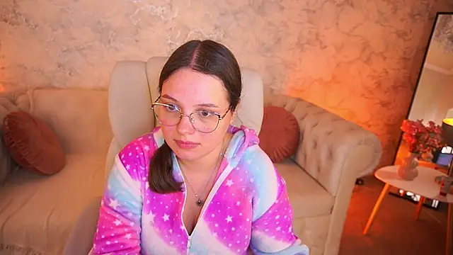 SophieDreamss online show from 09/20/25, 06:09