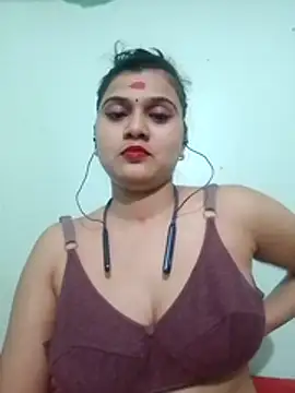 Kavya-Tiwari online show from 11/10/25, 06:51